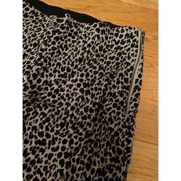 A New Day women's leopard print elastic waist with side zip skinny dress pants 4 - Picture 4 of 9